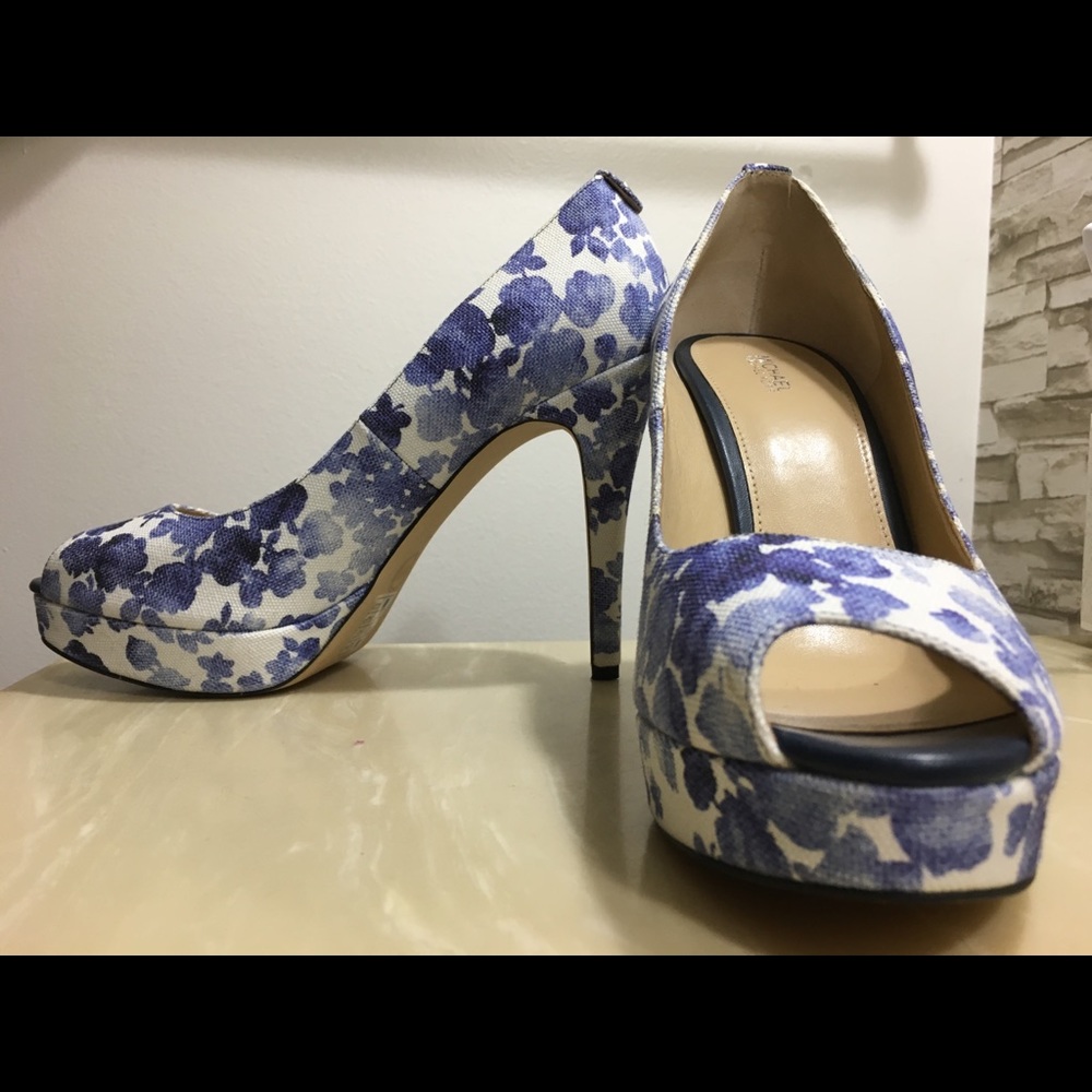 Michael Kors Floral Stilettos 👠